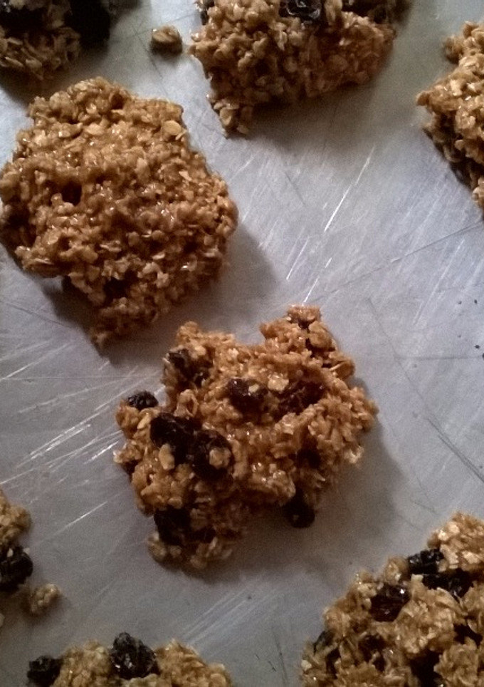 Una foto de Galletitas de Avena opcional con pasas de Uva