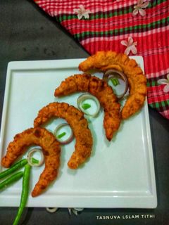 নারকেলি চিংড়ি পিঠা রেসিপির প্রধান ছবি