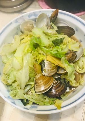 高麗菜佐蛤蜊 的食譜成品照片