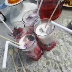 Roohafza Doodh A picture of Roohafza Doodh.
