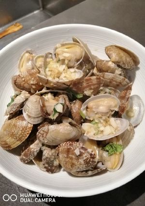 A picture of Clam in Garlic and Ginger.
