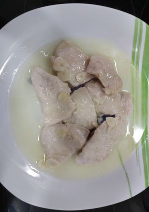 Una foto de Filetitos de pollo en salsa de vino