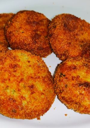 A picture of Chicken Cutlets.