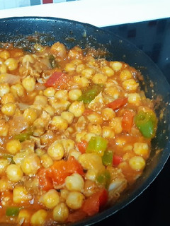 Una foto de Garbanzos con costillas (aprovechamiento)