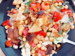 Lemon-Pepper Chickpea Fattoush