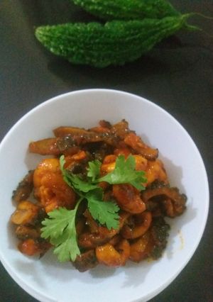 A picture of Cashew bitter gourd stir fry.