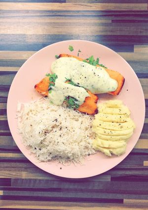 صورة لوصفة فيليه سلمون مع الصوص الابيض🍲