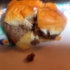 A picture of Monroan Ranch Burger w/Swiss on Kings Hawaiian Bun.
