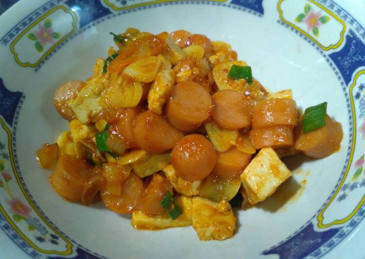 Cara Membuat Tumis Sosis Tahu Pedas Manis, Menggugah Selera