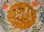 Una foto de pasta con morrón
