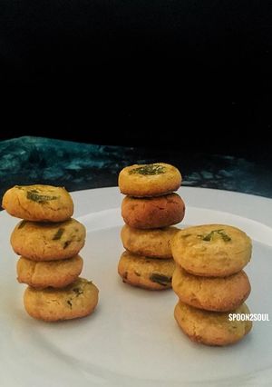 A picture of Gluten-free Mozzarella Savory Cookies.