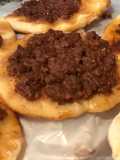 Lajmashin (empanada abierta de carne)