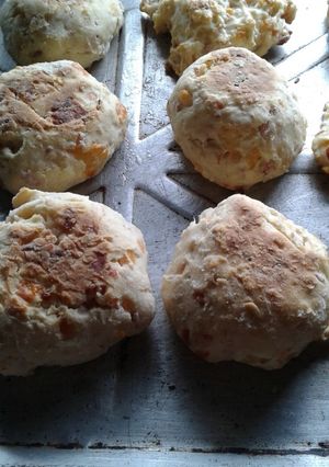 Una foto de Scones salados