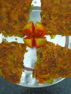 બેસન ના ચીલા (Besan Chila Recipe In Gujarati) રેસીપી મુખ્ય ફોટો