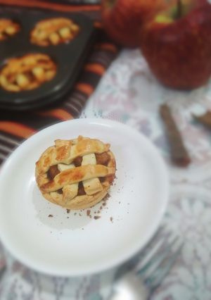 A picture of Healthy Honey Apple Pie.