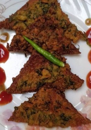 A picture of Crispy Bread Pakoras.