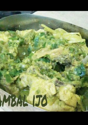 Foto resep Ayam Sambal ijo Simple