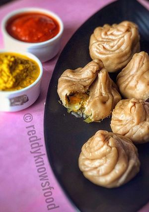 A picture of Breakfast Momos- healthy & tasty Veg Wheat Momos with Chutney.