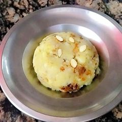 A picture of Potato Halwa.