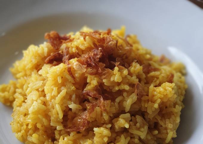 Ternyata begini lho! Cara mudah memasak Nasi Minyak Rice Cooker  nikmat