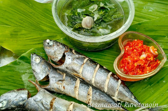 Bagaimana Membuat Ikan Bakar Tongkol Sambalado Matah Irit Untuk Jualan