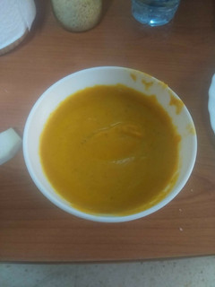 Una foto de Crema de berros y zanahorias