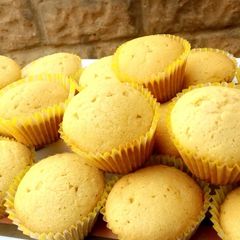 A picture of Plain vanilla cupcakes.