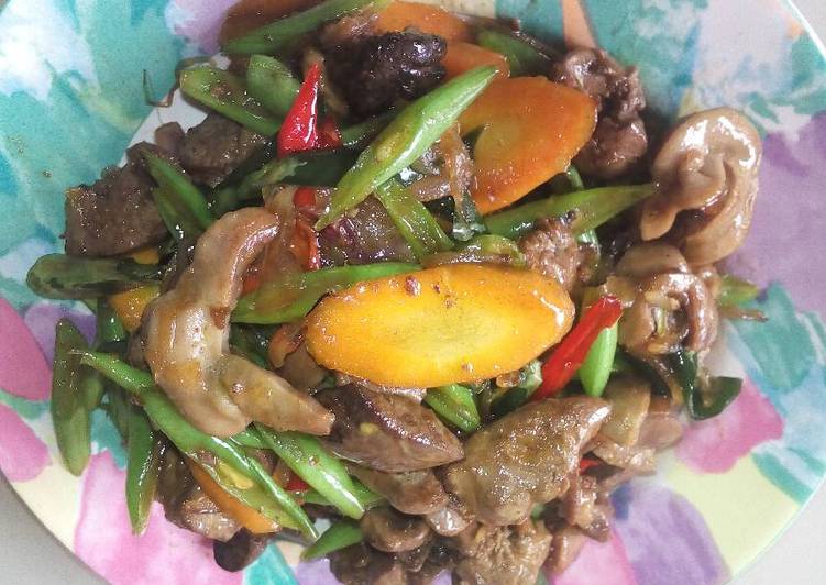 Langkah Mudah untuk memasak Tumis buncis wortel with ati ampela Lezat