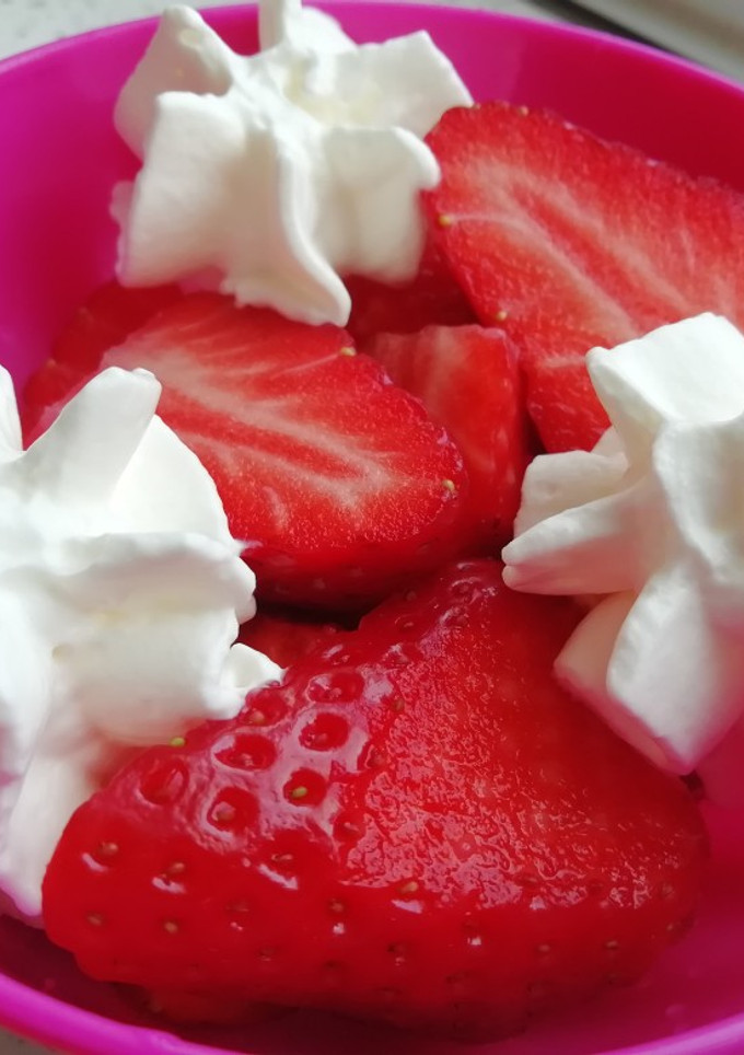 Una foto de Fresas con nata