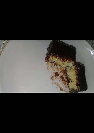 A picture of Australian cake.. chocalate toping on vanilla cake.