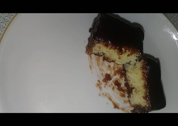 Australian cake.. chocalate toping on vanilla cake