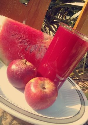 A picture of Apple and watermelon juice.