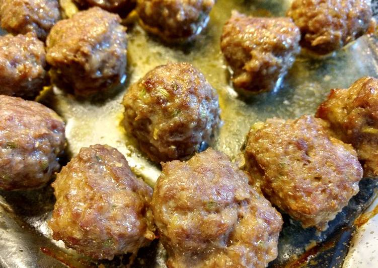 Simple Way to Cook Delicious Mommy&#39;s favorite meatballs