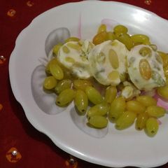 A picture of Grapes and curd kulfi.