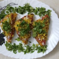 A picture of Crispy masala toast.
