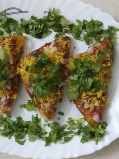 A picture of Crispy masala toast.