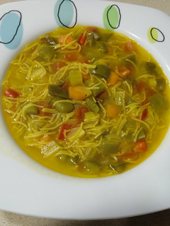 Una foto de Minestrone de fideos