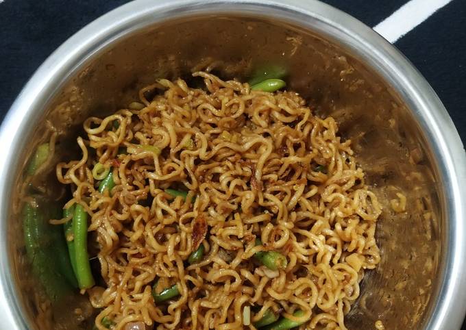 Mie goreng lezat bumbu iris