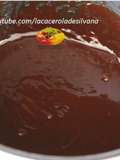 Una foto de Ganache de chocolate negro