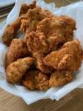 Pollo fritto ai 3 pepi e grani di mostarda