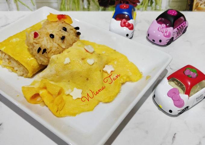 Hello Kitty Omurice Bento