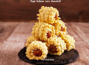 Gambar Tart nenas 3 bahan cair di mulut