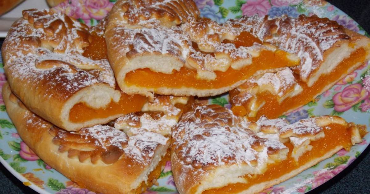 Пирог с карамелизированными яблоками и тыквой