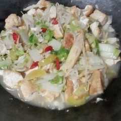 A picture of Tumis sawi, tahu cambah,.