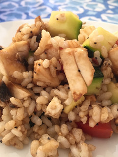 Una foto de Ensalada de arroz express para verano 🏖⏱