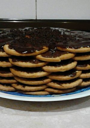 Una foto de Tarta de galletas y chocolate