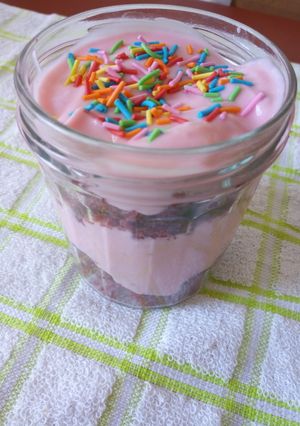 A picture of Cake in a jar.