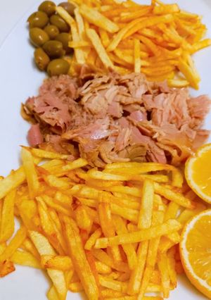 عکسی از دستور خوراک سیب زمینی و تن ماهی