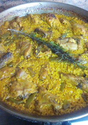 Una foto de Paella Valenciana