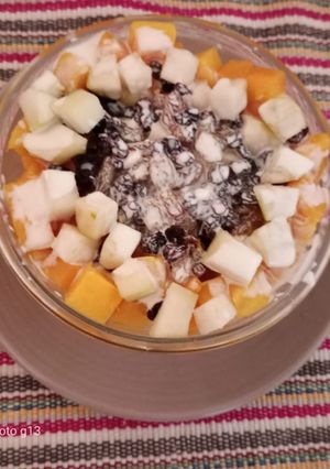 A picture of Babugosha mango fruit salad.